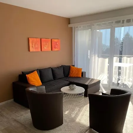 Casa *